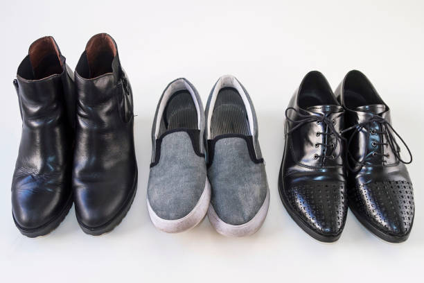 Balancing Bold Proportions: The Art of Wearing Chunky Sneakers