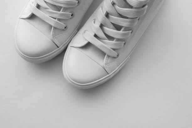 Waxed, Flat, or Rope: Choosing Replacement Laces That Change a Sneaker’s Character