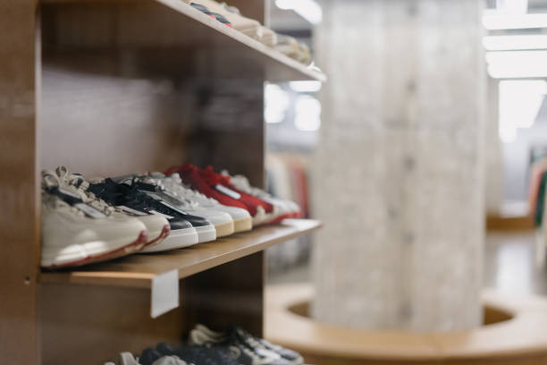 The Aftermarket Clock: When to Buy or Sell a New Sneaker Drop