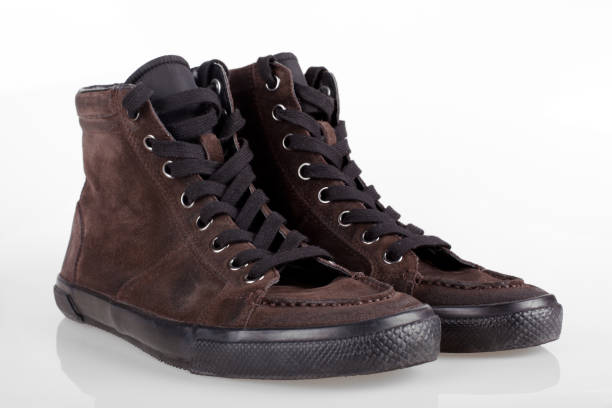 The Ultimate Guide to Cleaning Suede Sneakers: Step-by-Step Methods for Pristine Kicks