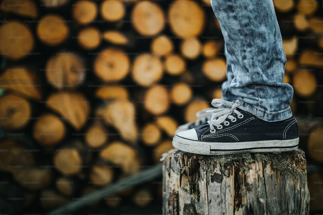 From Leather to Gore-Tex and Vibram: The Material Science Revolution in Hiking Sneakers