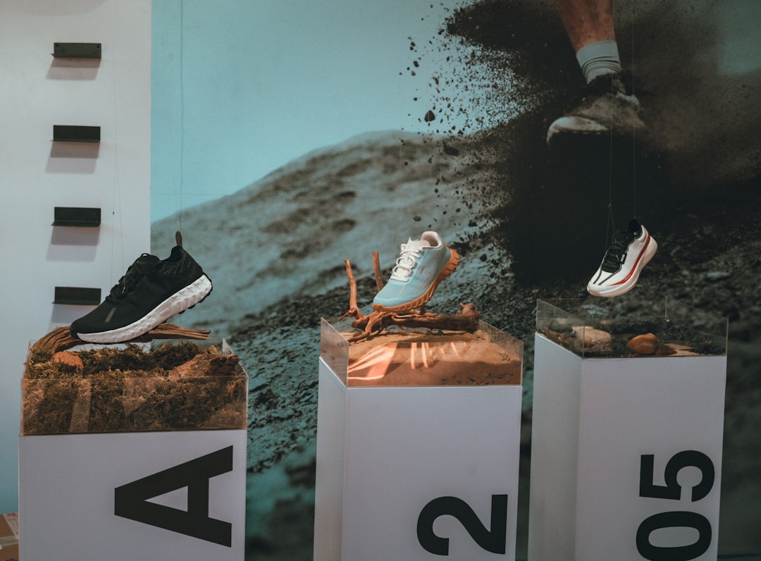 The ’FOMO’ Trap: Why Waiting 48 Hours After a Drop Maximizes Your Sneaker ROI
