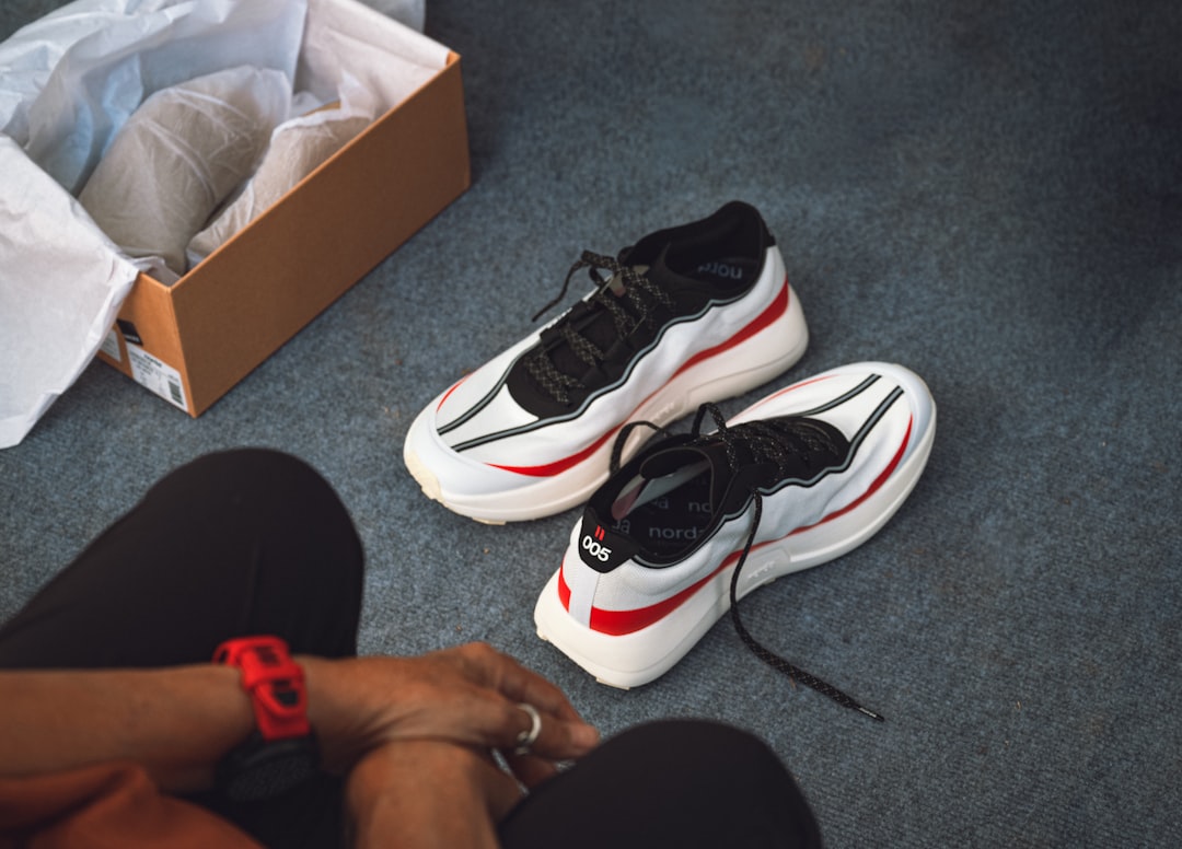 Why Clear Plastic Boxes Outperform Cardboard for Long-Term Sneaker Storage