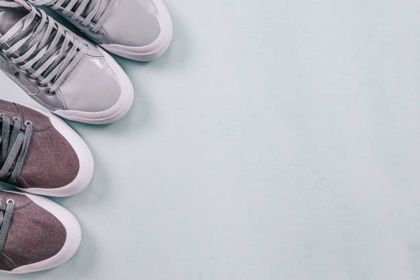 The Art of Wearing Earth-Tone Sneakers in Autumn: A Stylist’s Guide to Fall Fashion